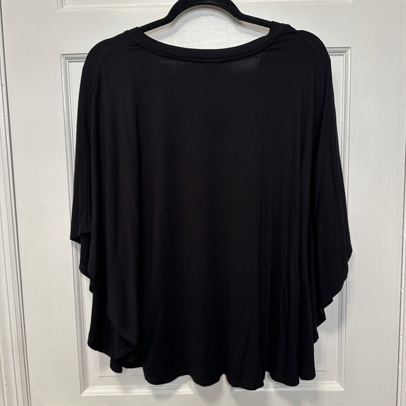 Bobeau Black Batwing Top Size Large - Picture 5 of 5
